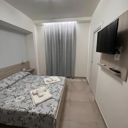 Porta Sul Mare 게스트하우스 4*