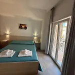 Porta Sul Mare Pensionat 4*
