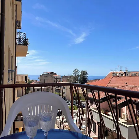 Porta Sul Mare 3* Tropea