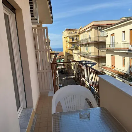 Porta Sul Mare Pensionat 4*
